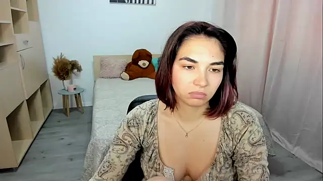 AlexaJuly live cam on StripChat