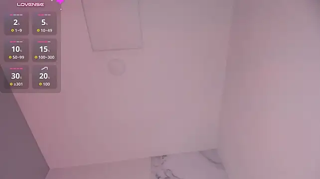 lara_madisson live cam on StripChat