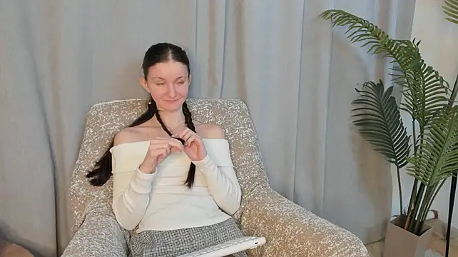 IlianaWegiel live cam on StripChat
