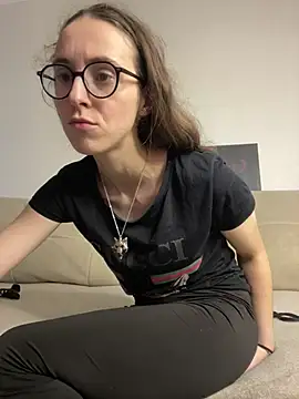 MartiniiSelenna live cam on StripChat