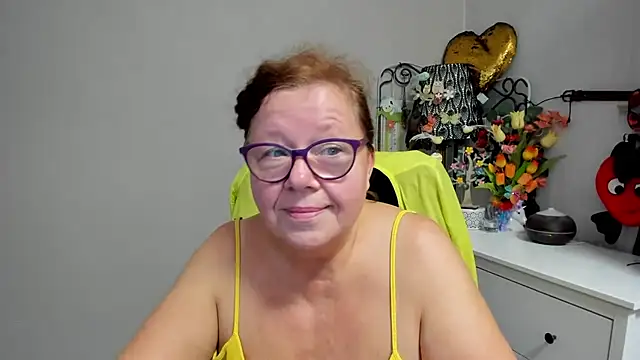 Adelewildx live cam on StripChat