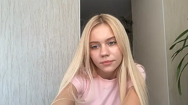 Glamorforyou live cam on StripChat