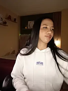 SallyWhitee webcam