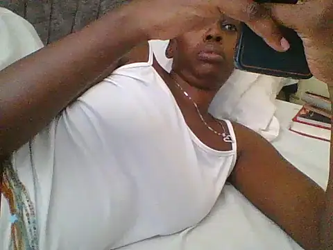Dizzydose live cam on StripChat