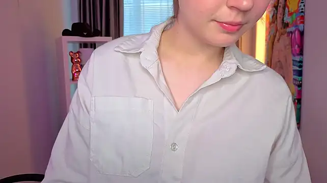RileyBloomss live cam on StripChat