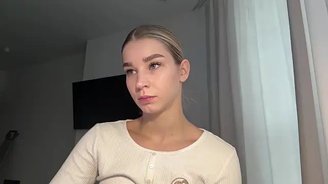 PickmeGirl live cam on StripChat