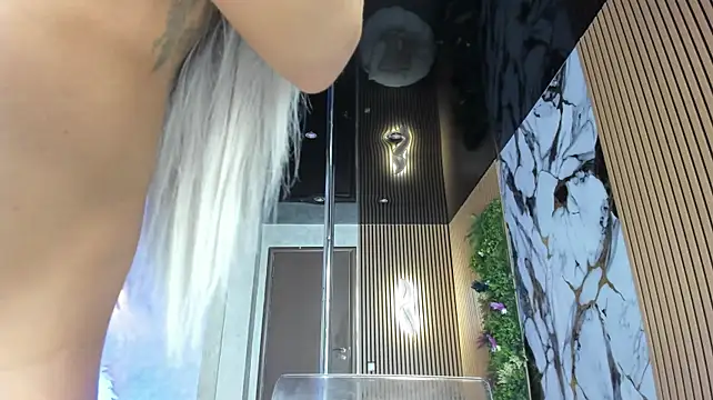 LisaAkira