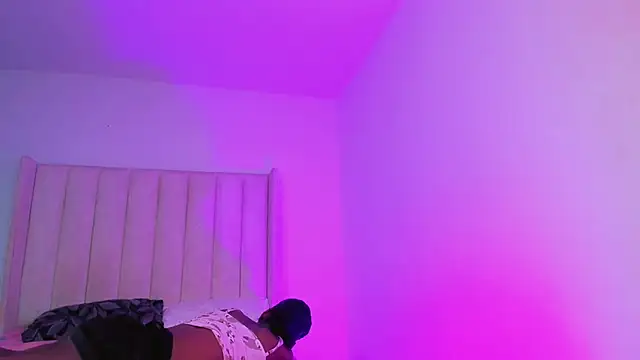 Keily_Tsx1