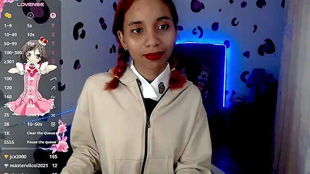 ivory_aiko live cam on StripChat