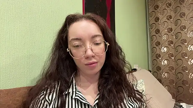 KarryRosamond live cam on StripChat