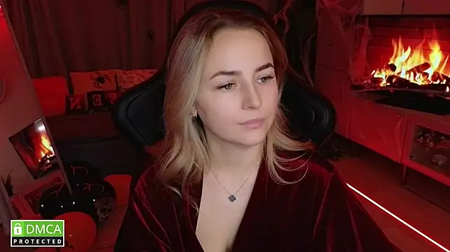 Mira_Mermayd live cam on StripChat