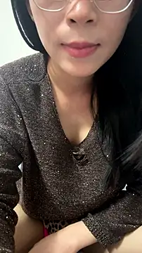 Caihong- live cam on StripChat