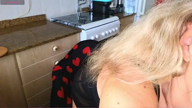 Lunamix live cam on StripChat