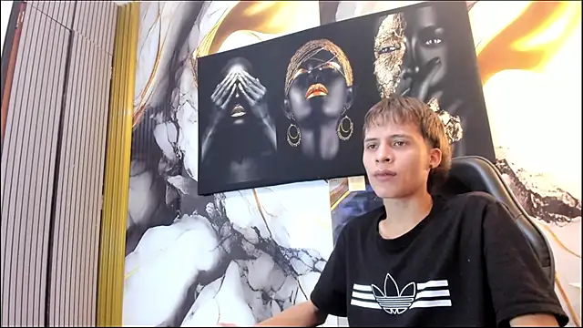 mono_blonde