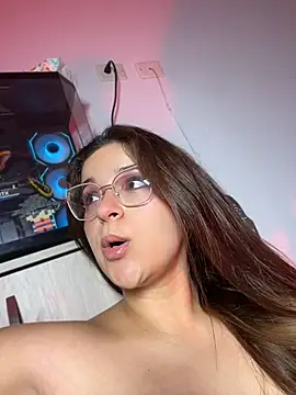 CallMeMia_