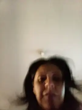 _laraa live cam on StripChat