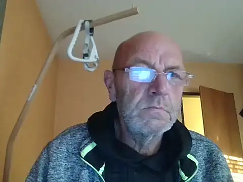 Sir_Cooffee live cam on StripChat