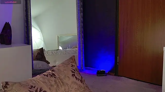 BellaKarma live cam on StripChat