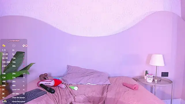 ainaah_ live cam on StripChat