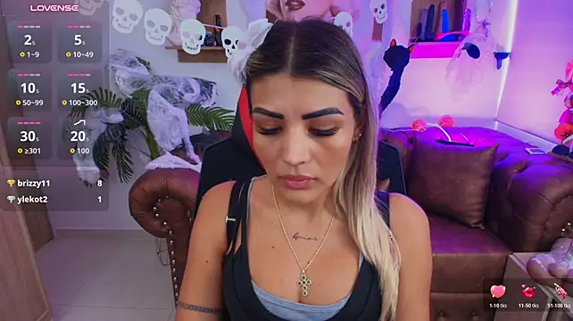 SALOOMEE__ live cam on StripChat