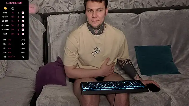 Lechery_boy live cam on StripChat