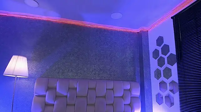 sofi_bakerr live cam on StripChat