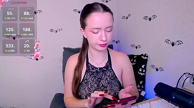 BellaVelure6767 live cam on StripChat