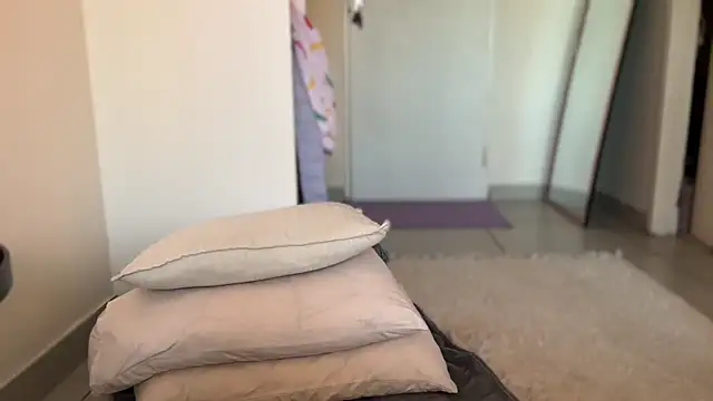 LunaJoHeat live cam on StripChat