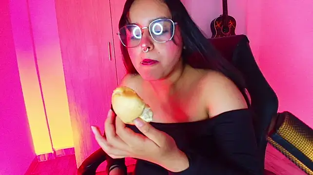 ambar__devon live cam on StripChat
