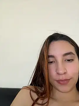 juanita-7 live cam on StripChat