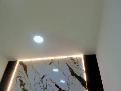Scarllett_Moon live cam on StripChat