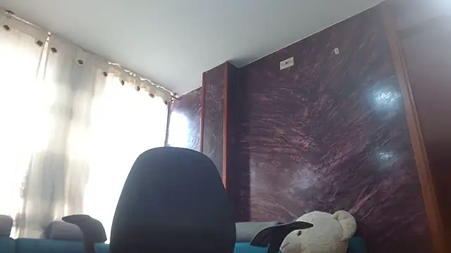 evangeline_sc (F young) - masturbation with a dildo and ejaculatio