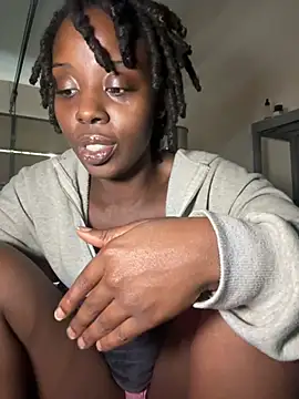 thechocolatepeach live sex cam