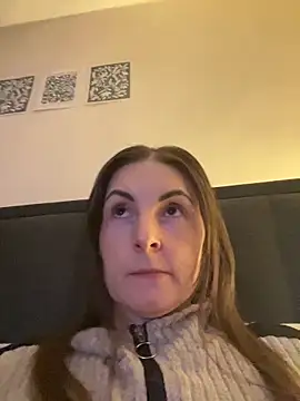 Dark-Velvetx live cam on StripChat