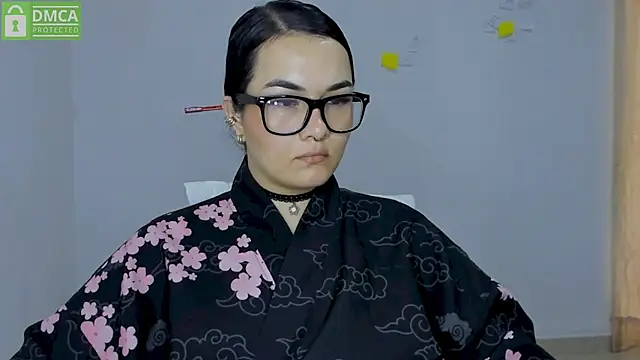 Sofialacolombiana live cam on StripChat