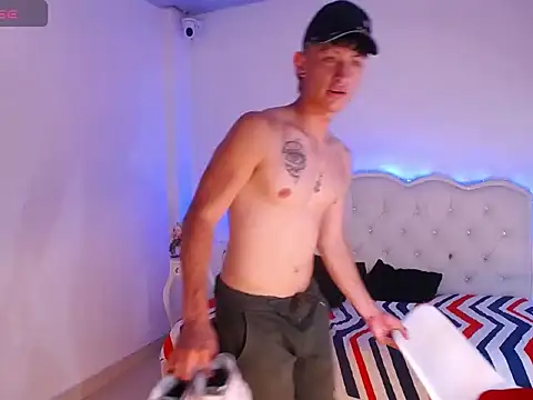 Maverick27_ live cam on StripChat