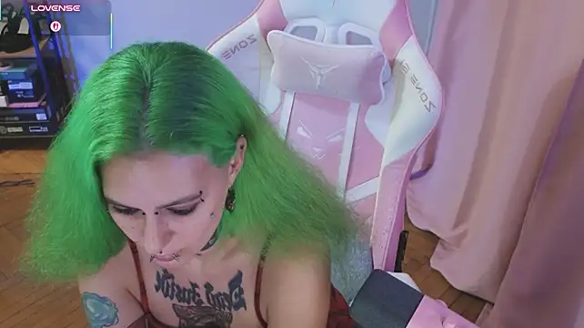 Ginger_Stay live cam on StripChat