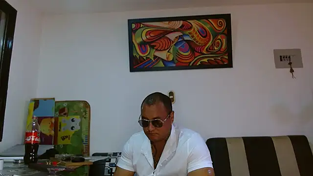 hardrock982 live cam on StripChat
