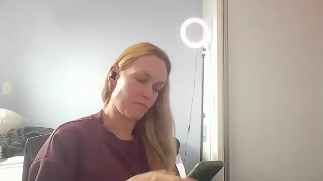 Annylove1 live cam on StripChat