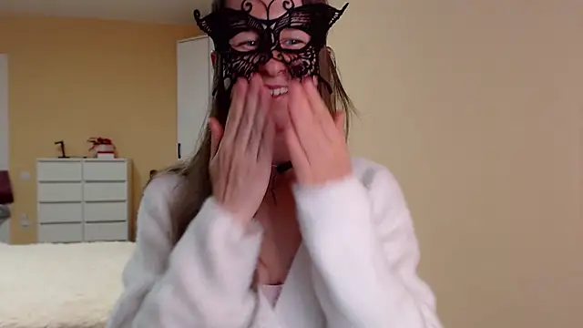 RebeccaSwan live cam on StripChat
