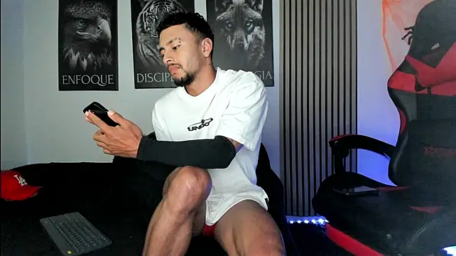 Dackson77 live cam on StripChat