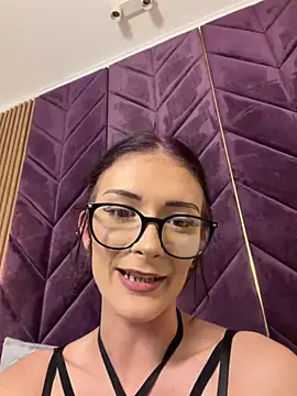 JadeVesper webcam