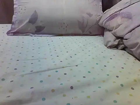 sweet_apple270 live cam on StripChat
