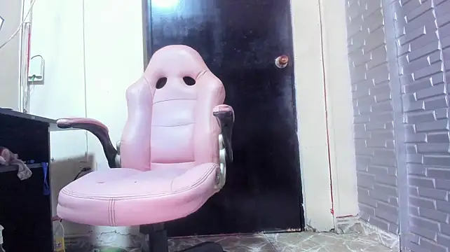 mature_sexi40 live cam on StripChat