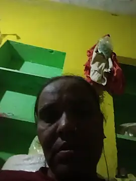 Priya_cutR