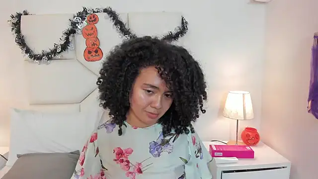 Kiraspell live cam preview