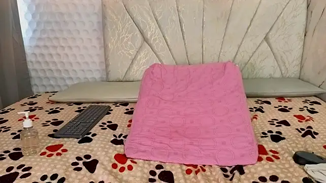 Bella_porch_