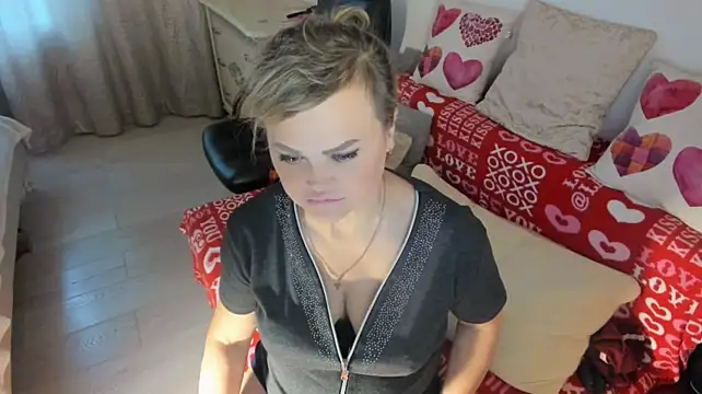 MildMature live cam on StripChat