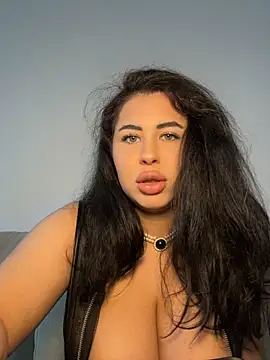 le modèle DaianaKimberly est en webcam porno dans un show sur le site stripchat, il possède les tags suivants: couples,69-position,ahegao,anal,best,big-ass,big-clit,big-nipples,big-tits,blowjob,cam2cam,camel-toe,cock-rating,cowgirl,creampie,deepthroat,dildo-or-vibrator,dirty-talk,doggy-style,erotic-dance,european,facesitting,fingering,foot-fetish,footjob,handjob,h