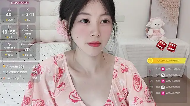 anna-2005 (F young) - 排卵期想要想要想要想要一直想要~~（大鸡鸡放进内裤摩擦骚逼）